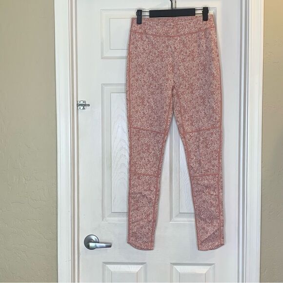 Gymshark Fleur Texture Leggings Size Medium Pink White - Picture 7 of 8